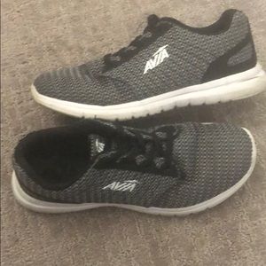 Avia athletic shoes